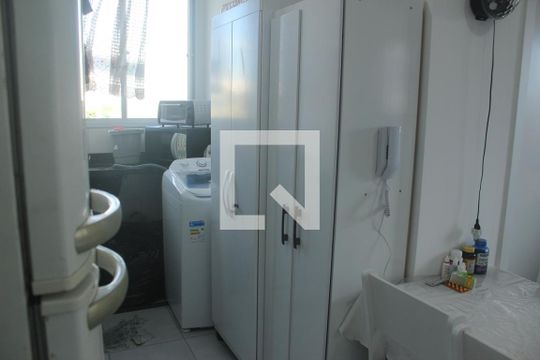 Sala/Cozinha de apartamento para alugar com 2 quartos, 40m² em Vila Inglesa, São Paulo