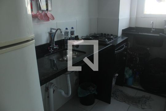 Área de Serviço de apartamento para alugar com 2 quartos, 40m² em Vila Inglesa, São Paulo