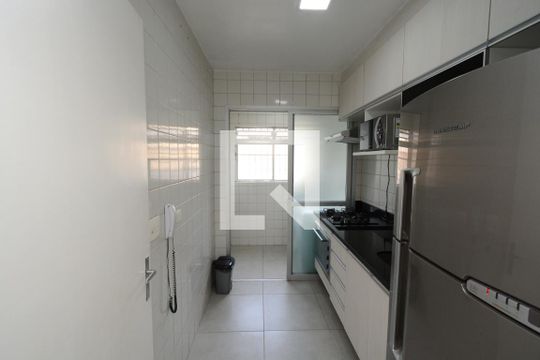 Cozinha de apartamento à venda com 3 quartos, 64m² em Vila Santana, São Paulo