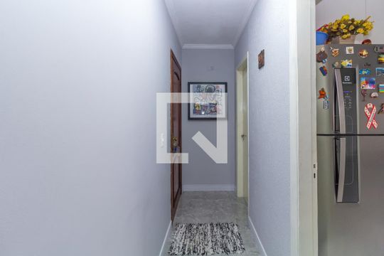 Corredor de apartamento à venda com 3 quartos, 70m² em Vila Alpina, São Paulo