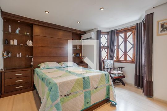 Suíte de casa de condomínio à venda com 3 quartos, 170m² em Sarandi, Porto Alegre