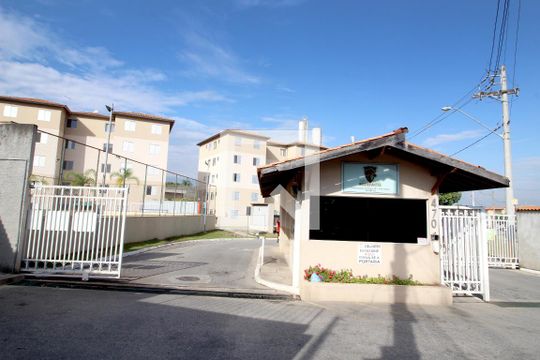 Fachada de apartamento para alugar com 2 quartos, 45m² em Jardim Tatiana, Votorantim
