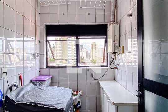 Área de Serviço de apartamento para alugar com 2 quartos, 60m² em Vila Bertioga, São Paulo