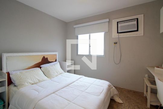 Quarto 1 de apartamento à venda com 2 quartos, 150m² em Barra da Tijuca, Rio de Janeiro