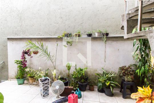 Entrada de casa para alugar com 1 quarto, 25m² em Parque Viana, Barueri