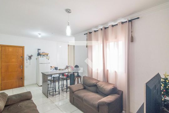 Sala de apartamento à venda com 2 quartos, 100m² em Jardim Ana Maria, Santo André