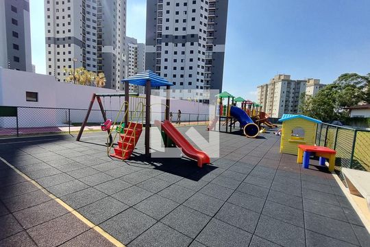 Área comum - Playground de apartamento para alugar com 3 quartos, 74m² em Jardim Henriqueta, Taboão da Serra