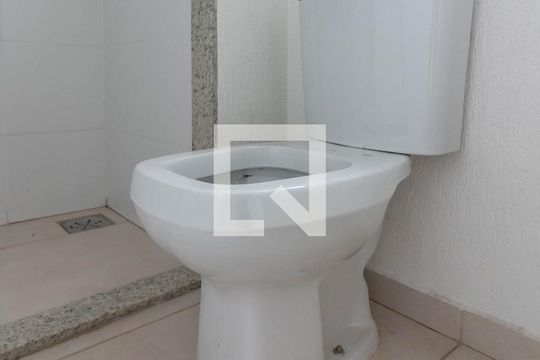 Banheiro dos Quartos 1 e 2 de apartamento à venda com 4 quartos, 220m² em Savassi, Belo Horizonte