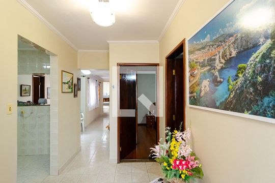 Hall de Entrada de casa à venda com 3 quartos, 300m² em Chácara Inglesa, São Paulo