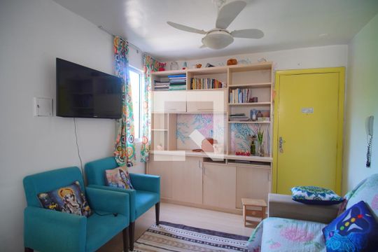 Sala de apartamento para alugar com 2 quartos, 52m² em Canudos, Novo Hamburgo
