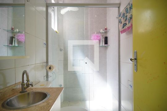 Banheiro de apartamento para alugar com 2 quartos, 52m² em Canudos, Novo Hamburgo
