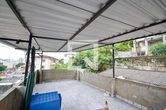 Terraço de casa à venda com 2 quartos, 156m² em Grajaú, Rio de Janeiro