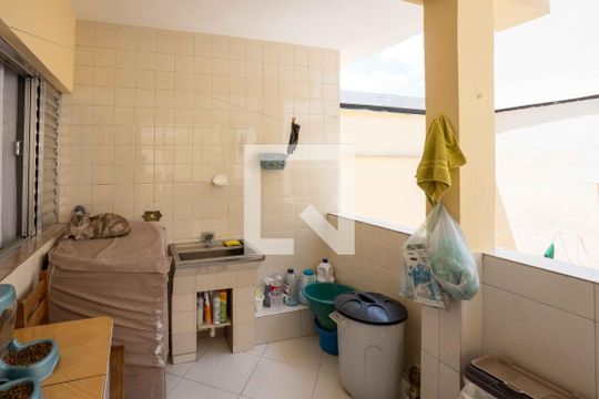 Área de Serviço de casa à venda com 3 quartos, 150m² em Taboão, Diadema