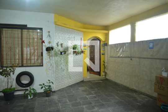 Garagem de casa à venda com 4 quartos, 196m² em Vila Bela Vista, Santo André