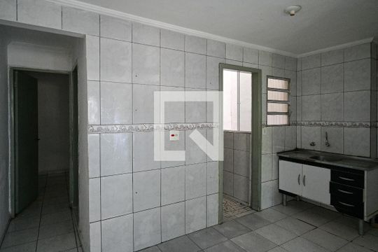 Sala de casa para alugar com 2 quartos, 45m² em Vila Brasilina, São Paulo