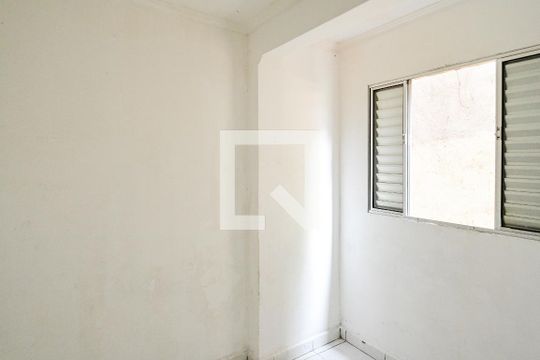 Quarto 1 de casa para alugar com 2 quartos, 45m² em Vila Brasilina, São Paulo