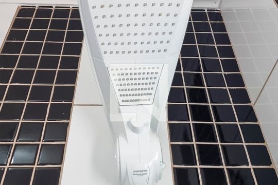 Banheiro da Suíte de casa para alugar com 3 quartos, 225m² em Lot. Villa Branca, Jacareí