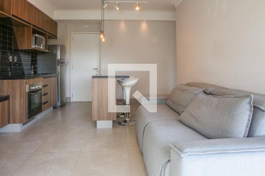 Apartamento para alugar com 2 quartos, 66m² em Parque Industrial Tomas Edson, São Paulo