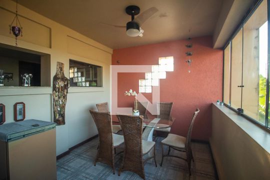 Área comum - Churrasqueira de casa à venda com 4 quartos, 300m² em Espírito Santo, Porto Alegre