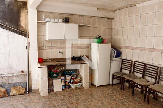 Área comum de casa à venda com 4 quartos, 210m² em Pestana, Osasco