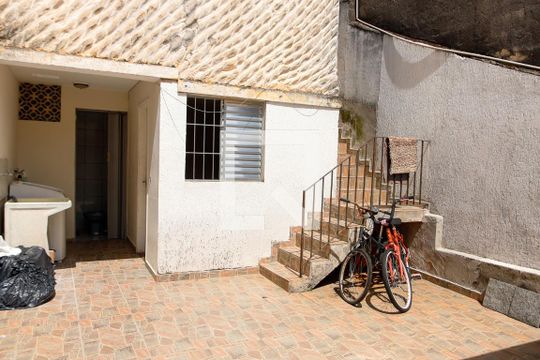 Área comum de casa à venda com 4 quartos, 210m² em Pestana, Osasco