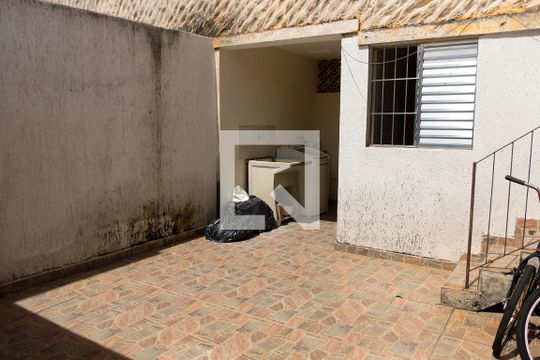 Área comum de casa à venda com 4 quartos, 210m² em Pestana, Osasco