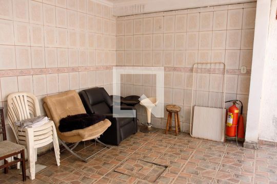 Área comum de casa à venda com 4 quartos, 210m² em Pestana, Osasco