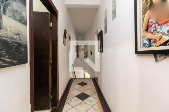 Corredor dos Quartos de casa para alugar com 4 quartos, 200m² em Parque Monteiro Soares, São Paulo