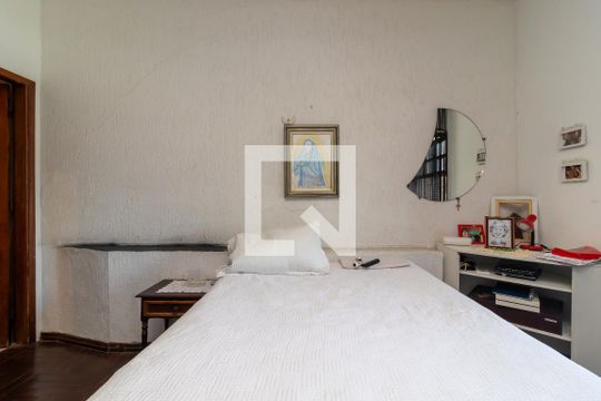 Suíte de casa para alugar com 4 quartos, 200m² em Parque Monteiro Soares, São Paulo