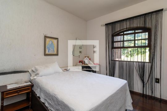 Suíte de casa para alugar com 4 quartos, 200m² em Parque Monteiro Soares, São Paulo