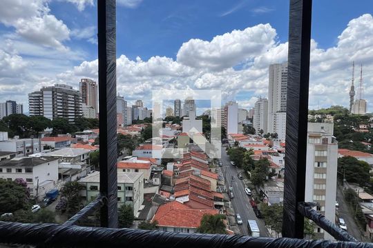 Vista da Sacada de apartamento para alugar com 1 quarto, 54m² em Sumaré, São Paulo