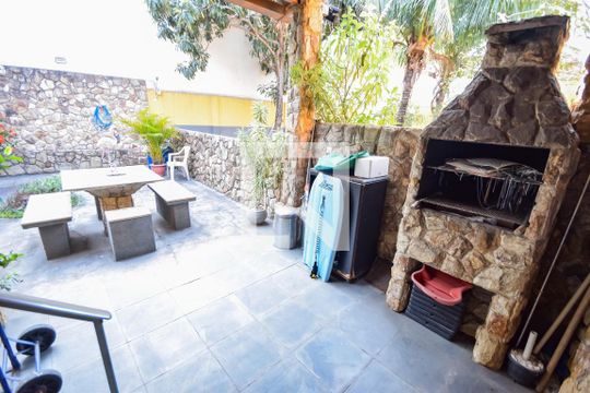 Área gourmet de casa para alugar com 3 quartos, 300m² em Quintino Bocaiúva, Rio de Janeiro