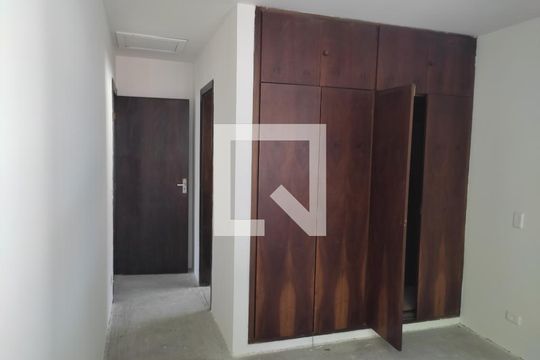 Quarto de casa à venda com 4 quartos, 322m² em Jardim das Vertentes, São Paulo