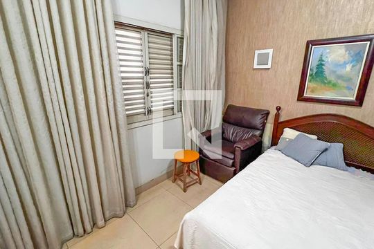 Quarto 1 de casa à venda com 3 quartos, 360m² em Renascença, Belo Horizonte
