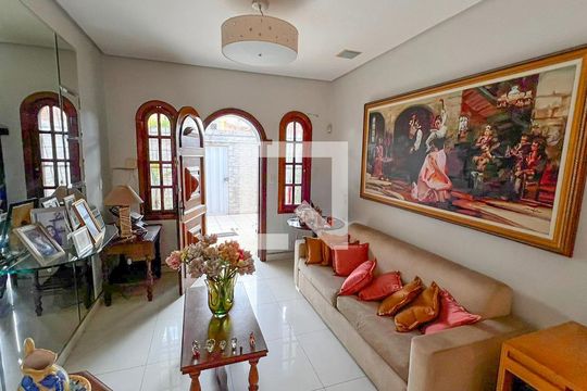 Sala de casa à venda com 3 quartos, 360m² em Renascença, Belo Horizonte