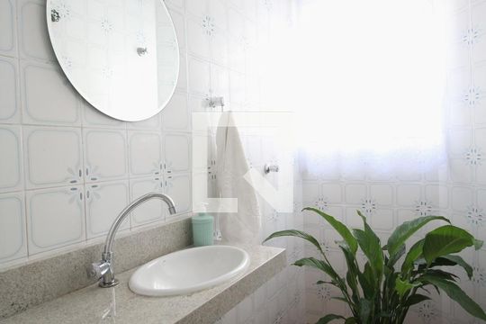 Banheiro de casa à venda com 3 quartos, 196m² em Vila Nova Cachoeirinha, São Paulo
