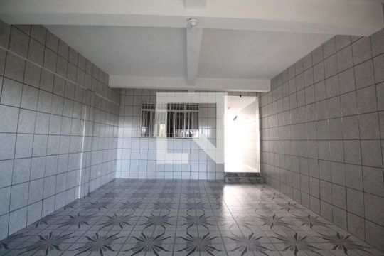 Garagem de casa à venda com 3 quartos, 196m² em Vila Nova Cachoeirinha, São Paulo