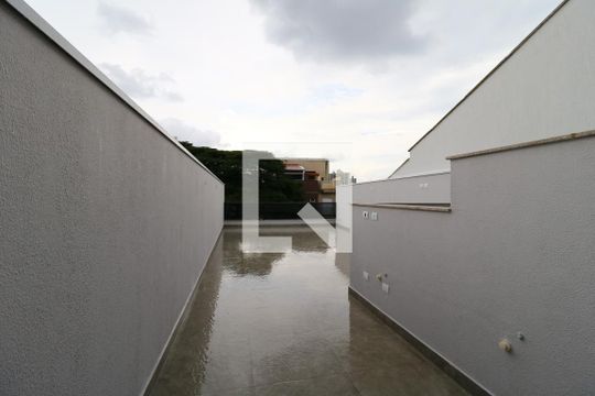 Quintal de casa à venda com 3 quartos, 190m² em Vila Guiomar, Santo André