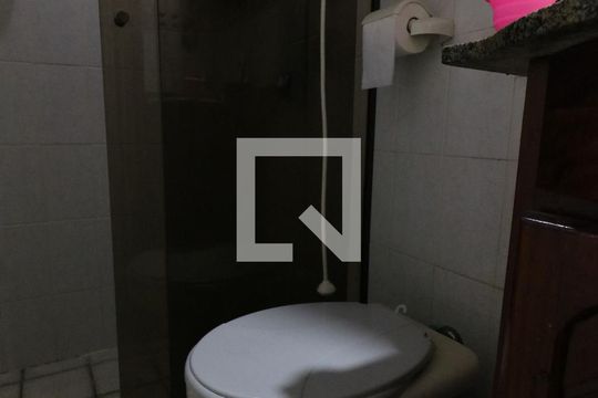 Banheiro Suíte de casa à venda com 5 quartos, 374m² em Portuguesa, Rio de Janeiro