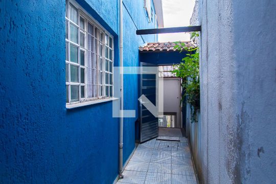 Corredor de casa à venda com 3 quartos, 250m² em Vila Santa Catarina, São Paulo