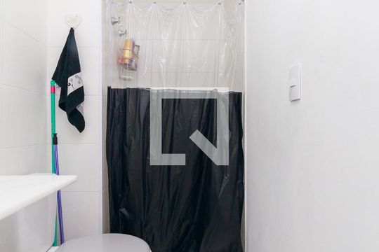 Banheiro de apartamento à venda com 1 quarto, 38m² em Brooklin Paulista, São Paulo