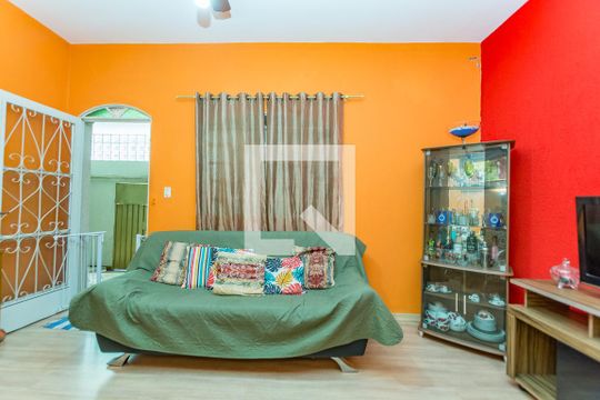 Sala 1 de casa para alugar com 5 quartos, 252m² em Darcy Vargas, Belo Horizonte