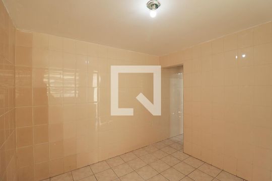 Cozinha de casa para alugar com 1 quarto, 20m² em Parque Peruche, São Paulo