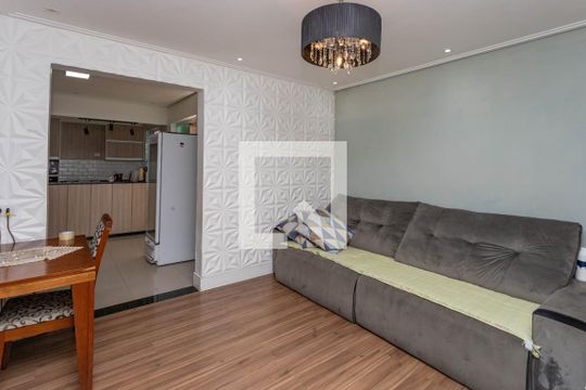 Sala de casa à venda com 5 quartos, 225m² em Piraporinha, Diadema