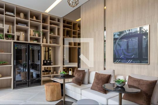 Área comum de kitnet/studio para alugar com 1 quarto, 44m² em Paraíso, São Paulo