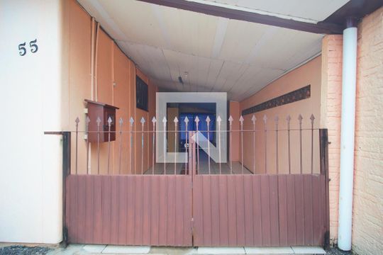 Fachada interna de casa para alugar com 3 quartos, 140m² em Feitoria, São Leopoldo
