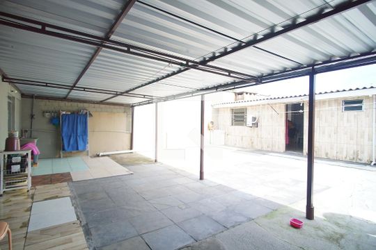 Área Externa de casa para alugar com 3 quartos, 140m² em Feitoria, São Leopoldo