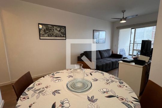 Sala de Jantar de apartamento à venda com 2 quartos, 70m² em Cerqueira César, São Paulo