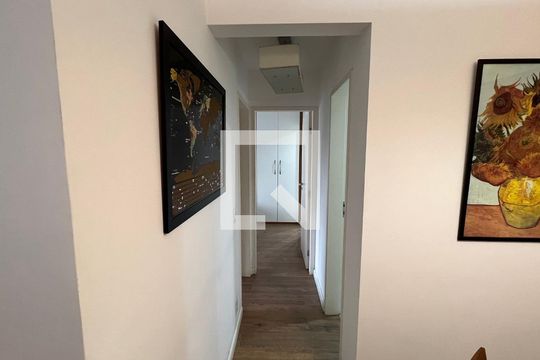 Corredor de apartamento à venda com 2 quartos, 70m² em Cerqueira César, São Paulo