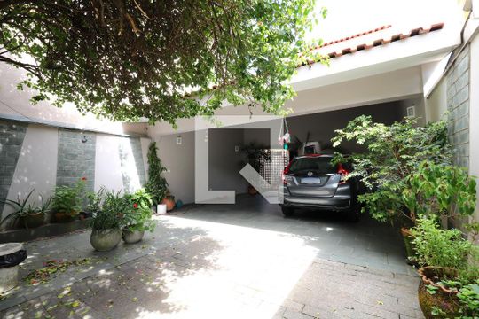 Garagem de casa à venda com 4 quartos, 300m² em Vila Valparaíso, Santo André
